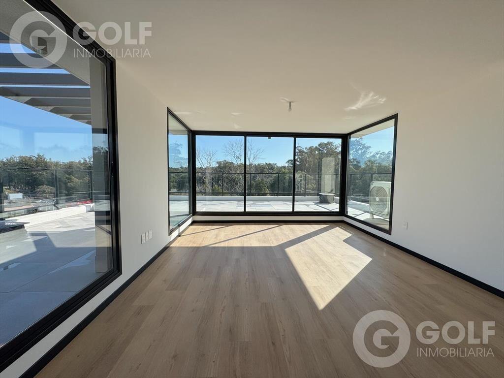 Venta de Penthouse Esquinero de 3 Dormitorios en Barra de C