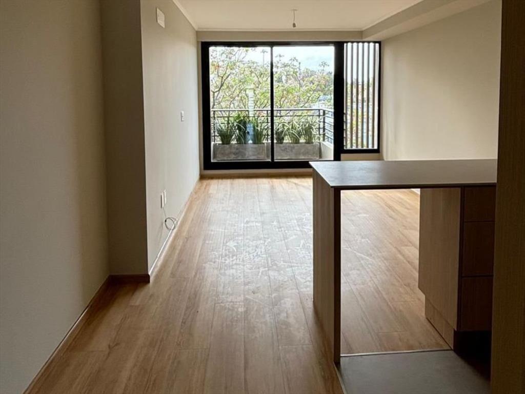 Venta apartamento 1 dormitorio con terraza Avenida Rivera M