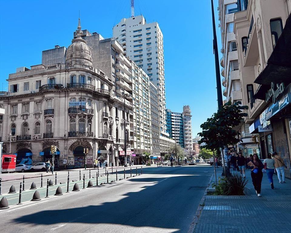 venta local comercial 18 de julio cordón