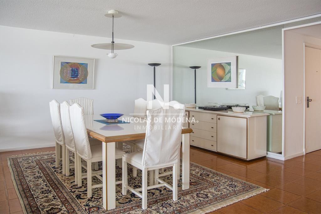 Apartamento en venta en zona privilegiada