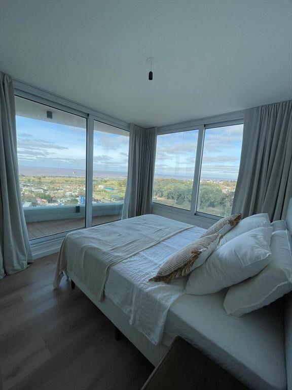 Apartamento en venta,3 dormitorios,2 baños, amplio balcón c