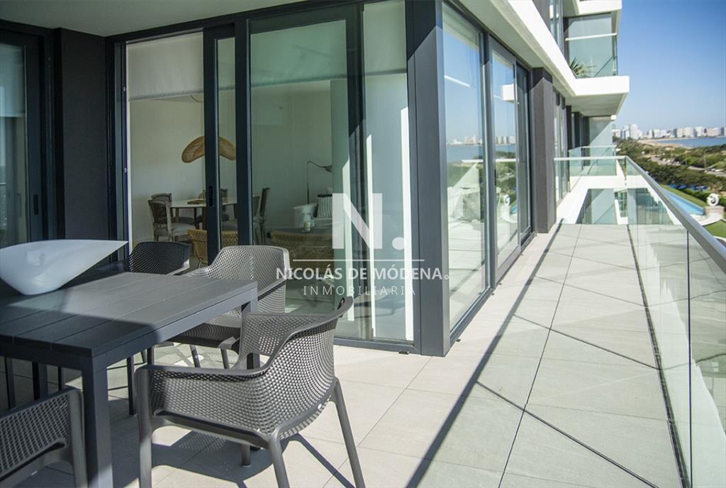 En venta hermoso departamento en Mansa con vista al mar. To