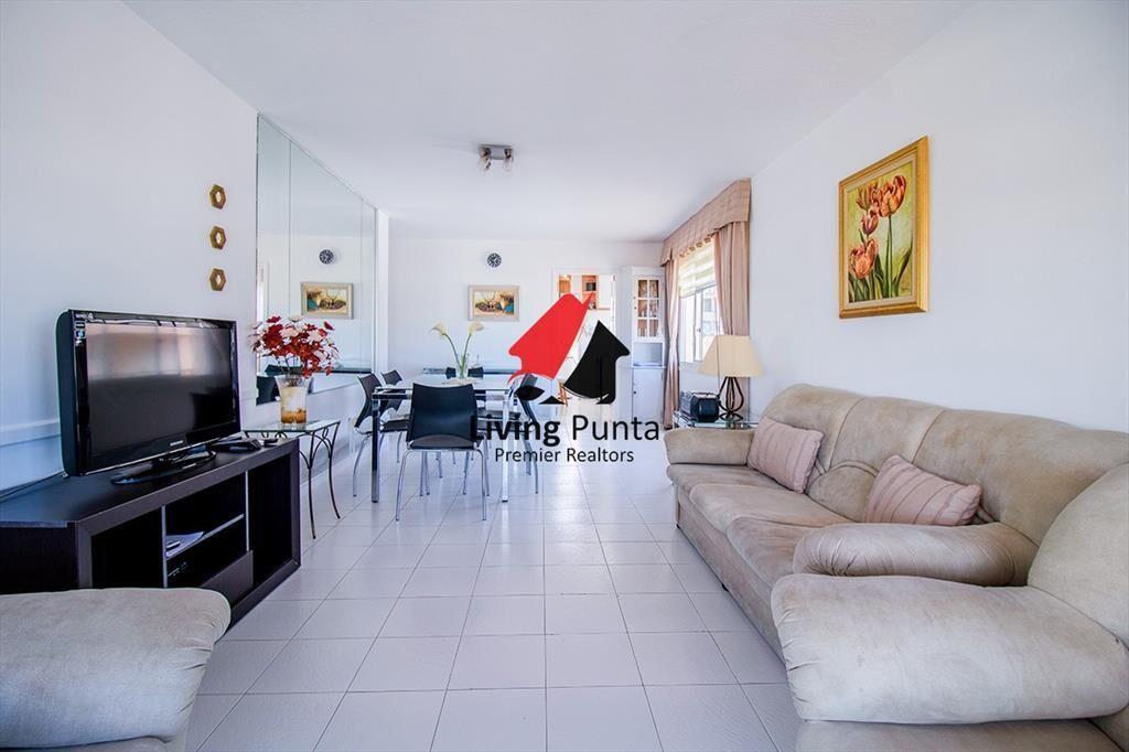 Apartamento en Venta de 3 dormitorios en Edificio