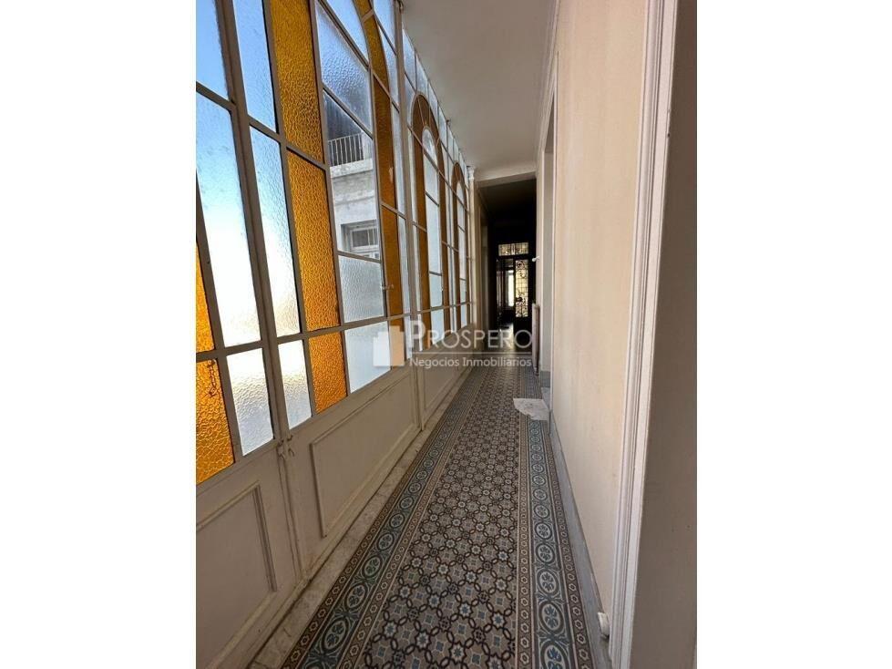 1382 Venta apto de época 5dorm excelente estado, c/balcón