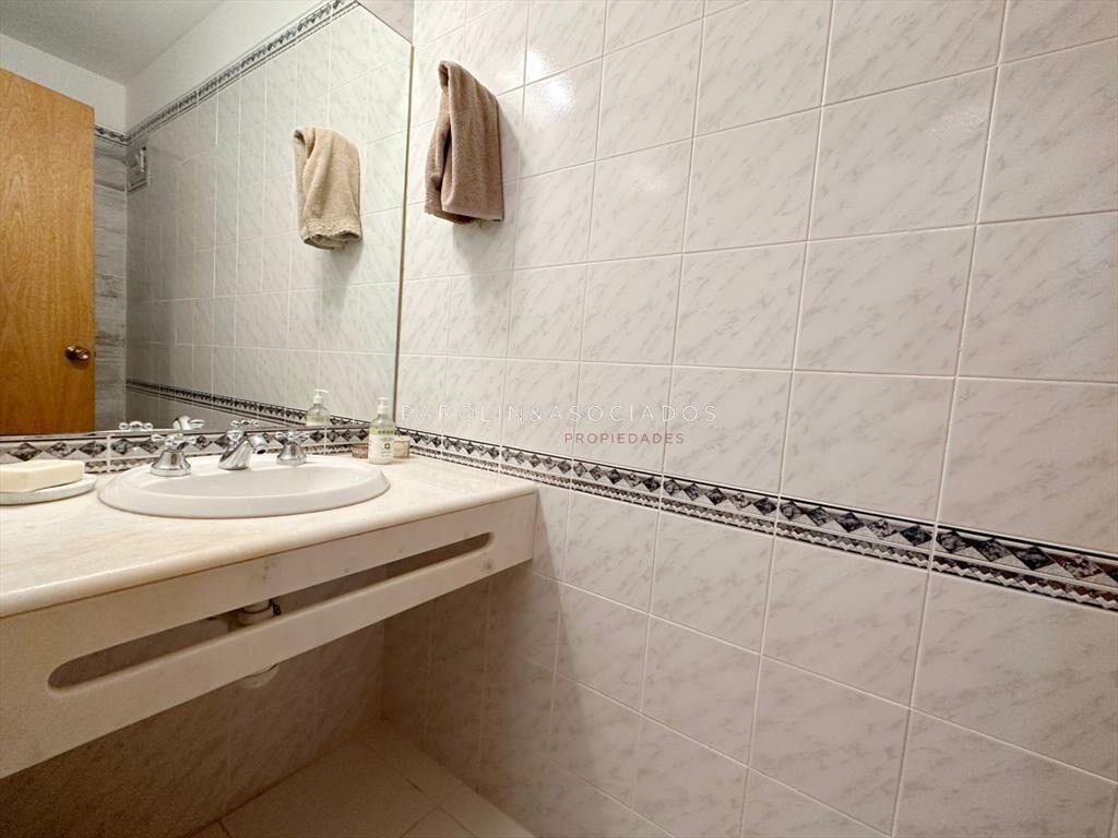 Apartamento de 3 Dormitorios + dependencia en en