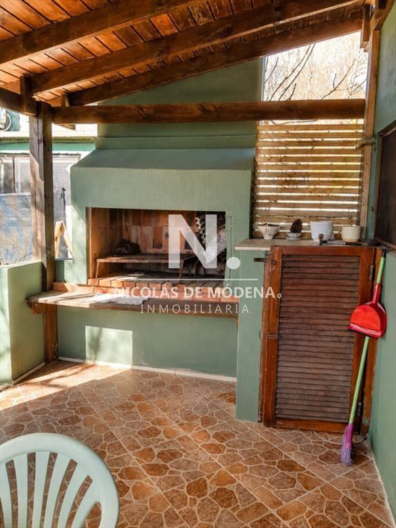 En venta casa de 2 dormitorios en el chorro,