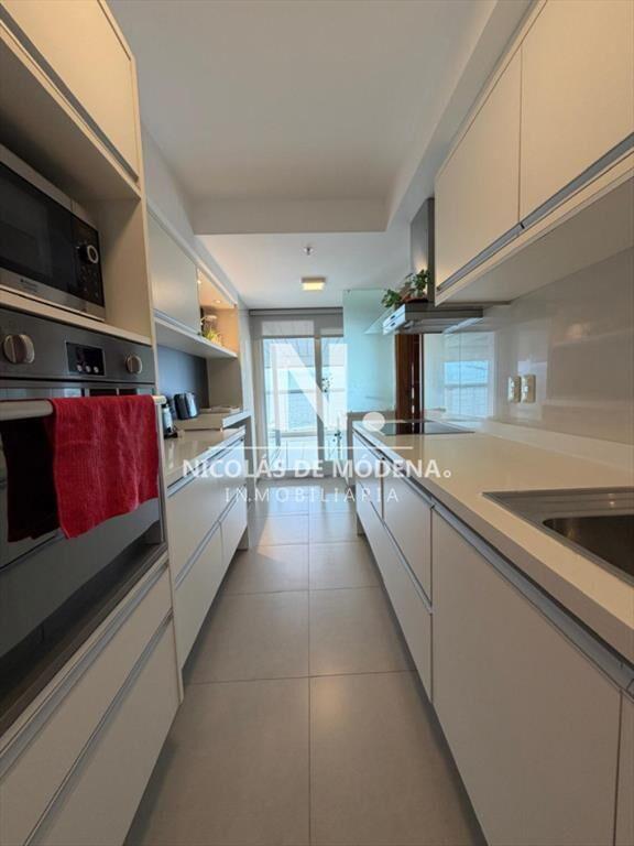 En venta casa 3 dormitorios en Playa Mansa, Punta