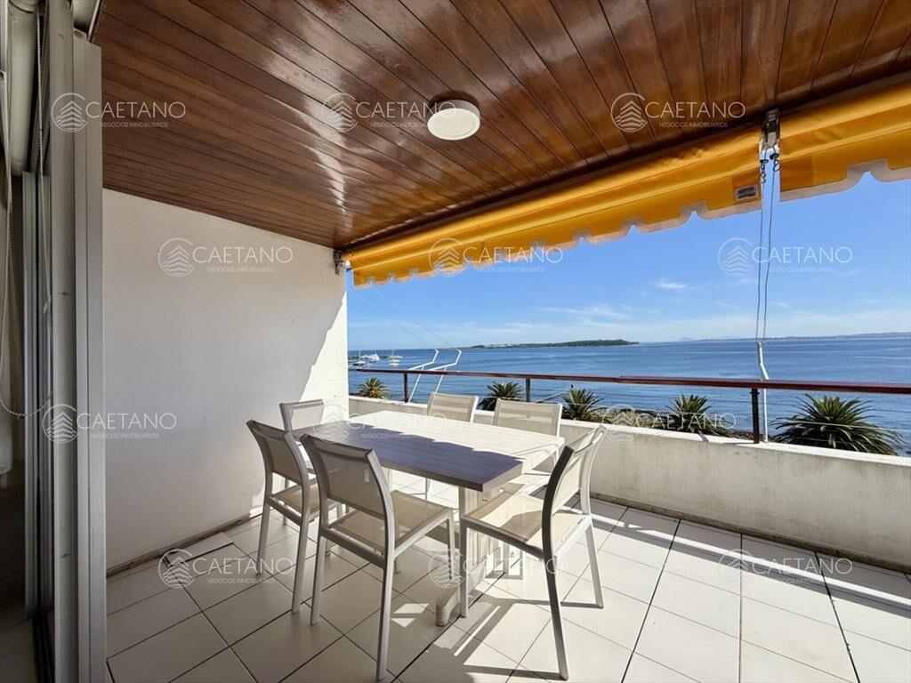 Penthouse de categoría en Espigón Rambla General Artigas