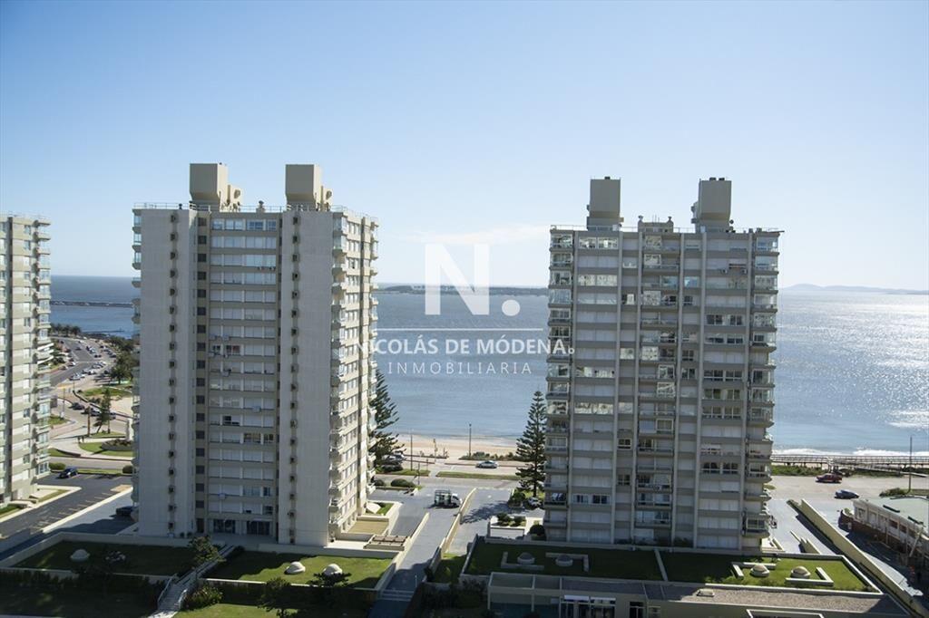 Departamento en venta con vista al mar en Torre