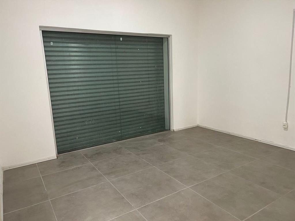 Se alquila local comercial en Av. Roosevelt, Pando