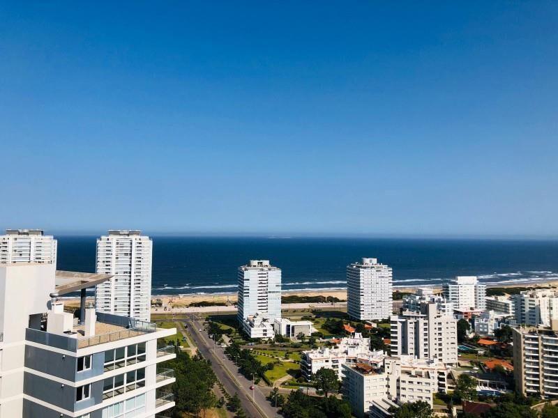 DEPARTAMENTO DE 3 DORMITORIOS EN TORRE ONE, PUNTA DEL ESTE