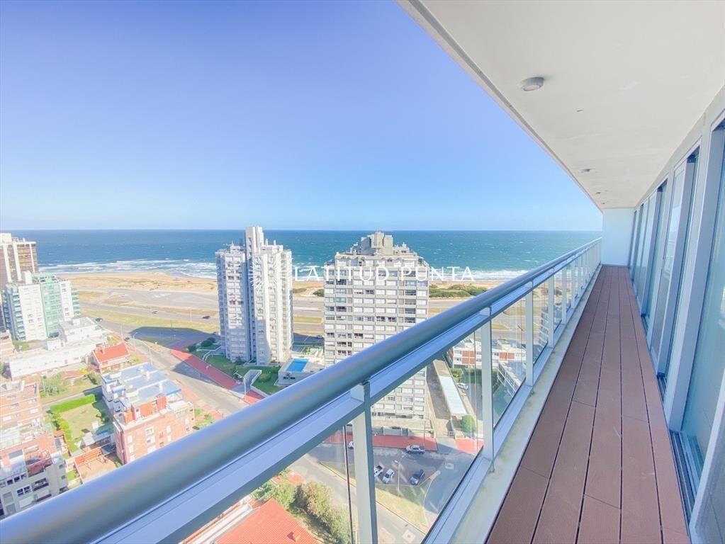Piso alto en Brava, 2 dormitorios