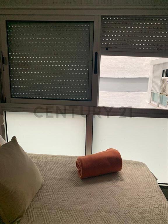 Venta Apartamento Pocitos 1 Dormitorio, Terraza, Lavadero...