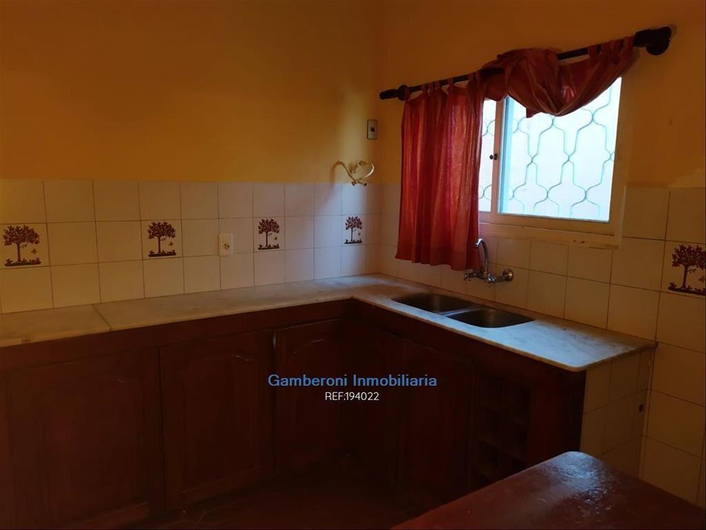 Venta de 3 casas en Colón. Con renta.