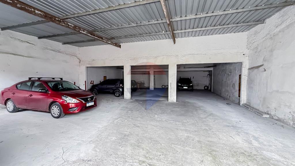 VENTA CASA 2 DORM Y GALPON PRÓXIMO ANTEL ARENA
