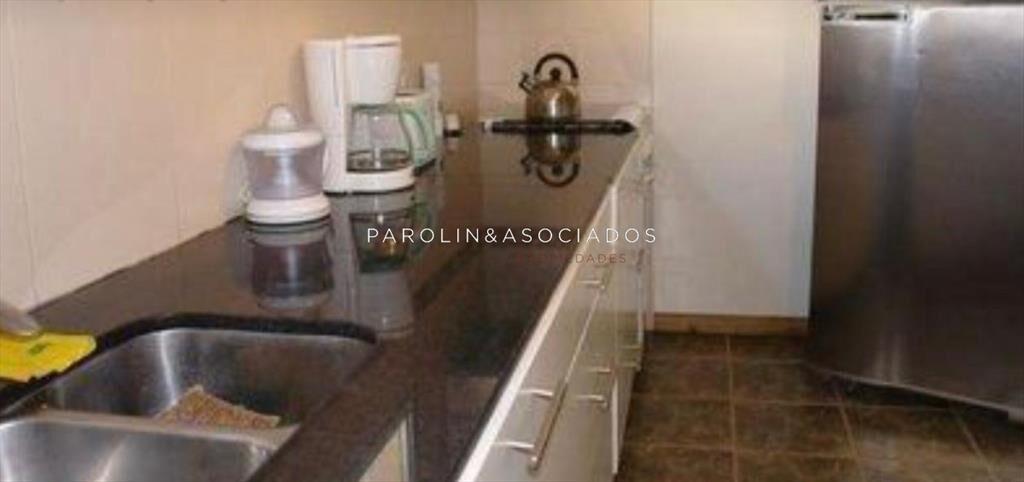 Casa en venta de 5 dormitorios, La Barra-Punta del Este