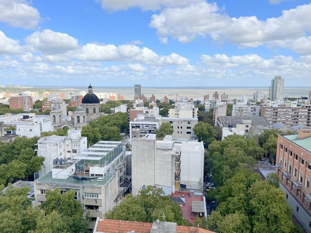 Venta de Oficina loft en Cordón. CON RENTA!