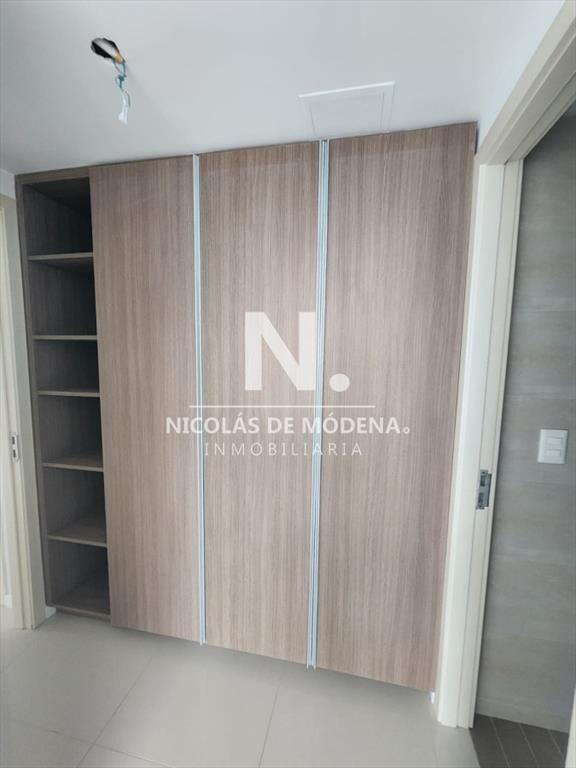 Penthouse de 2 dormitorios en venta en torre con