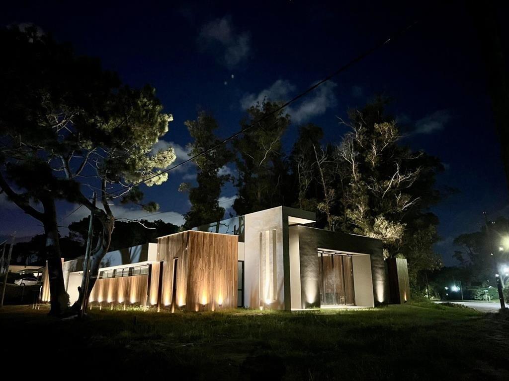 Residencia a estrenar en venta Barrio Lugano -