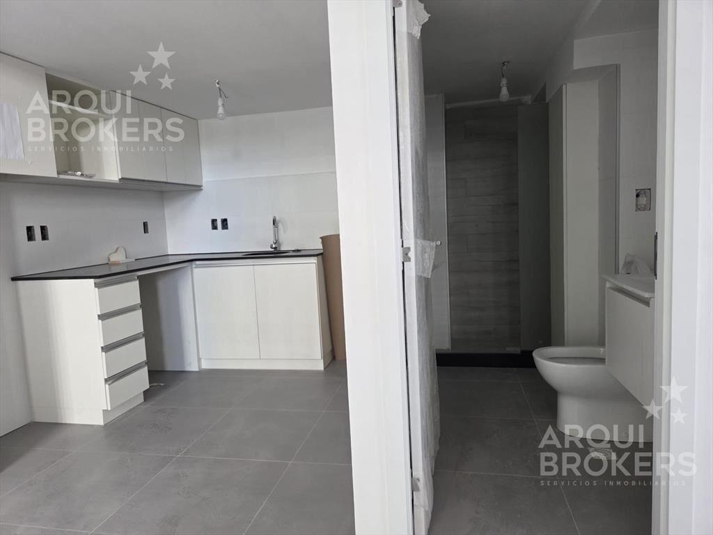 Apartamento de un dormitorio en alquiler en Centro - 201