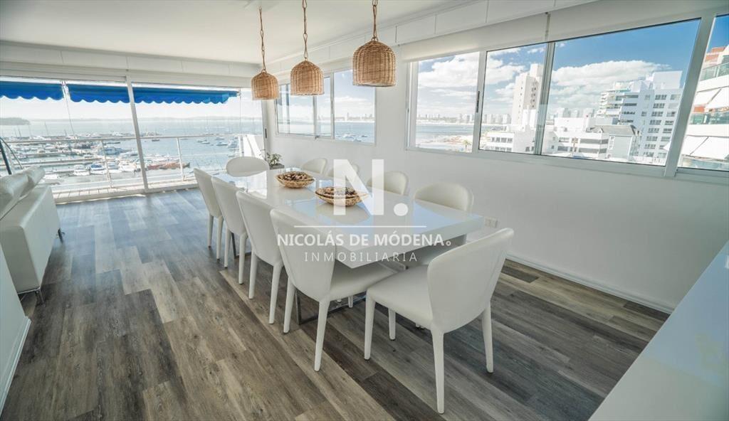Departamento en venta de 6 dormitorios frente al
