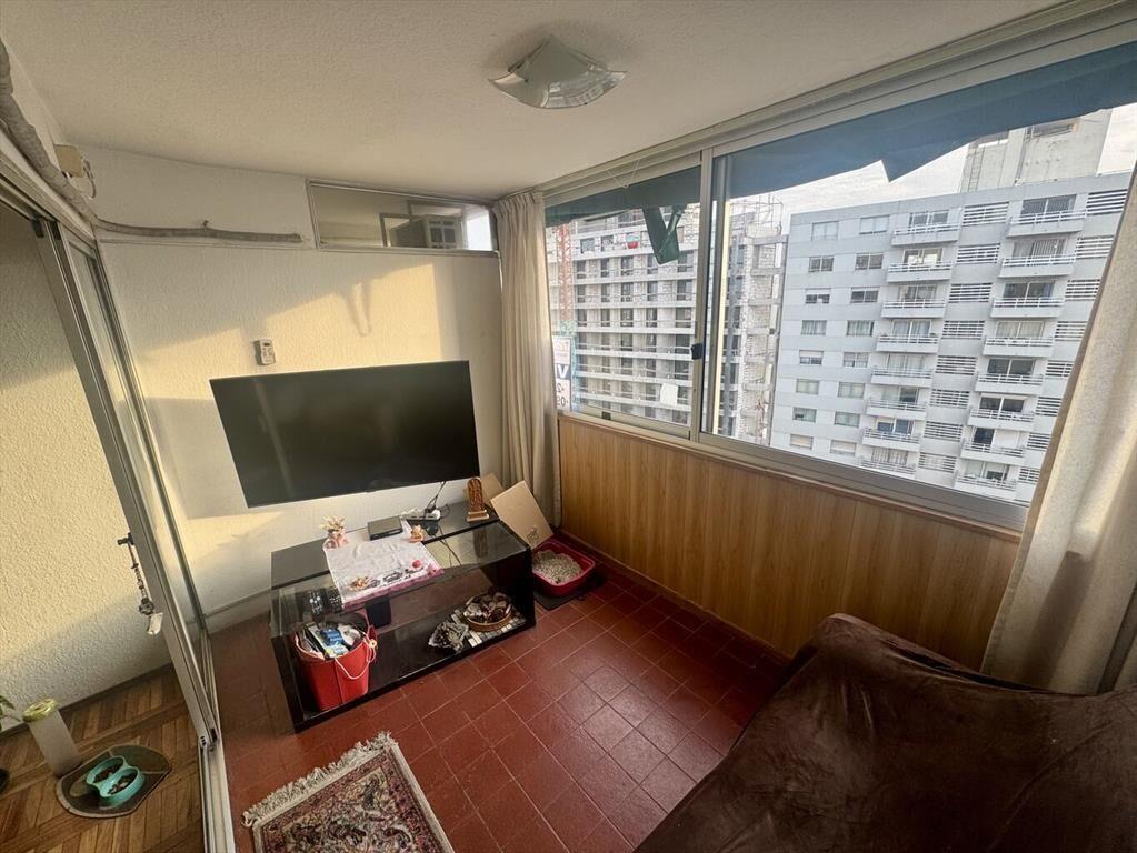 DUPLEX, PISO ALTO, EXCELENTE UBICACION.