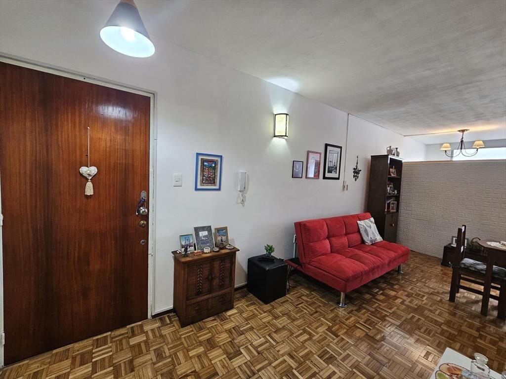 Venta de Monoambiente de 37 m². Centro (Gran ventanal haci