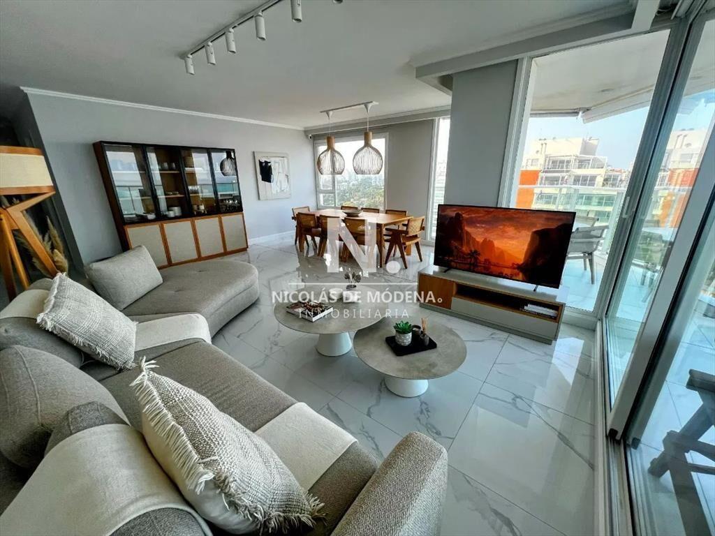 Apartamento en venta 4 dormitorios en Playa Punta