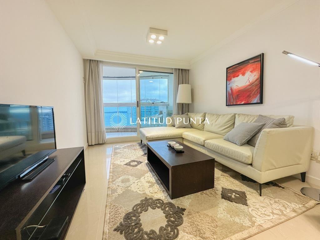 Casino Tower, apartamento en piso alto, 2