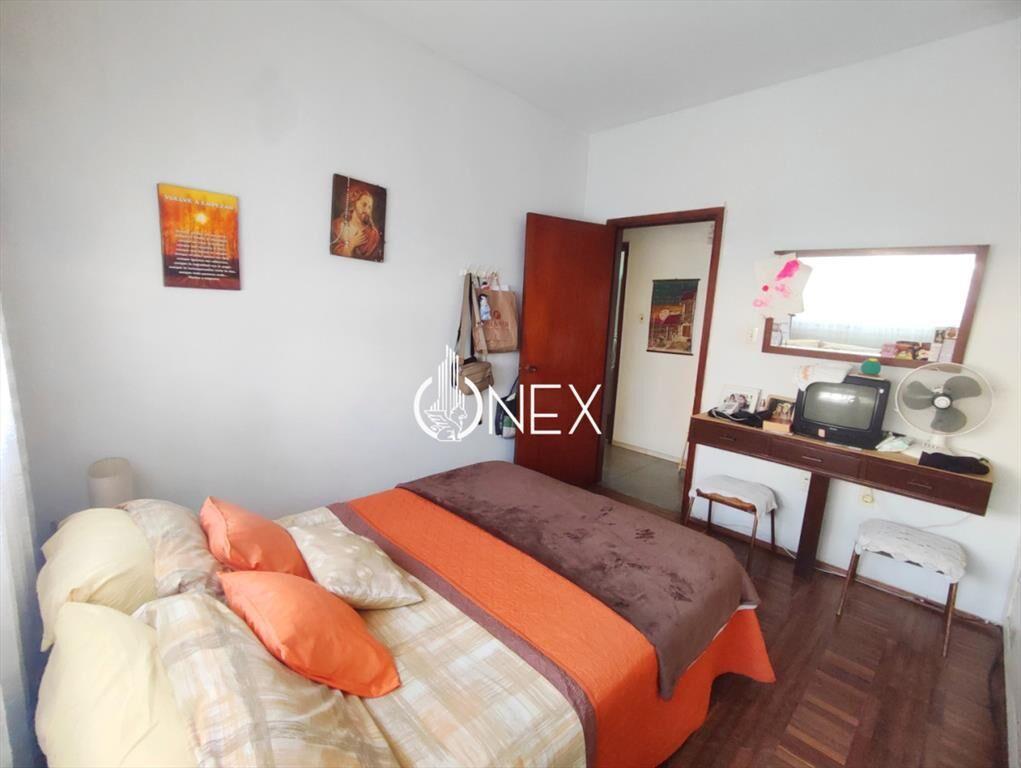 Casa en Venta (4 dorm.) + apto (3 dorm.) en Solymar a mts d