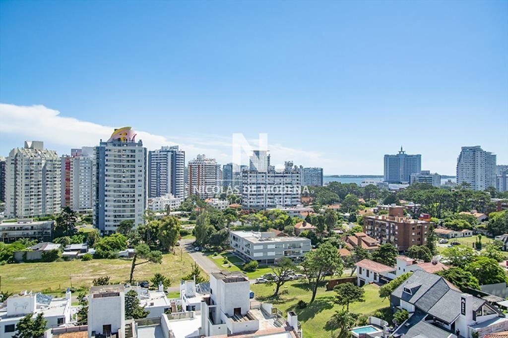 Apartamento en Venta de 3 dormitorios en Playa ,
