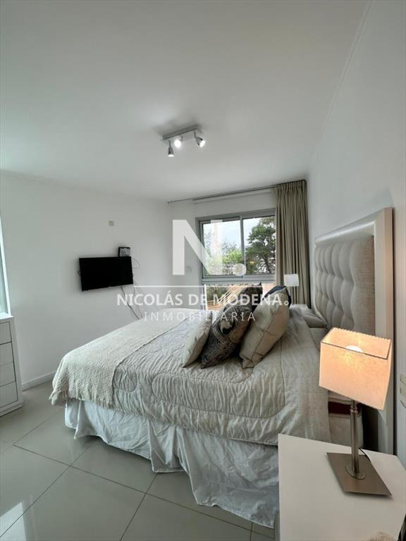 Departamento de 2 dormitorios en venta en Torre