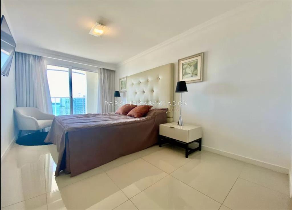 En venta apartamento de 3 suite y dependencia en