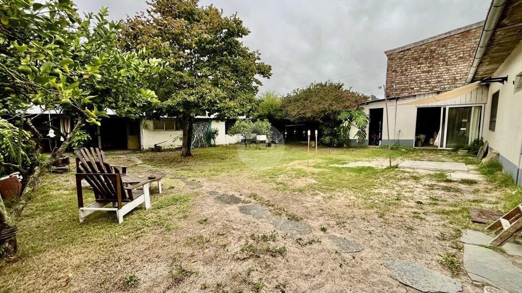 Venta Casa 2 Dormitorios, Terreno de 832 m², Solymar Sur