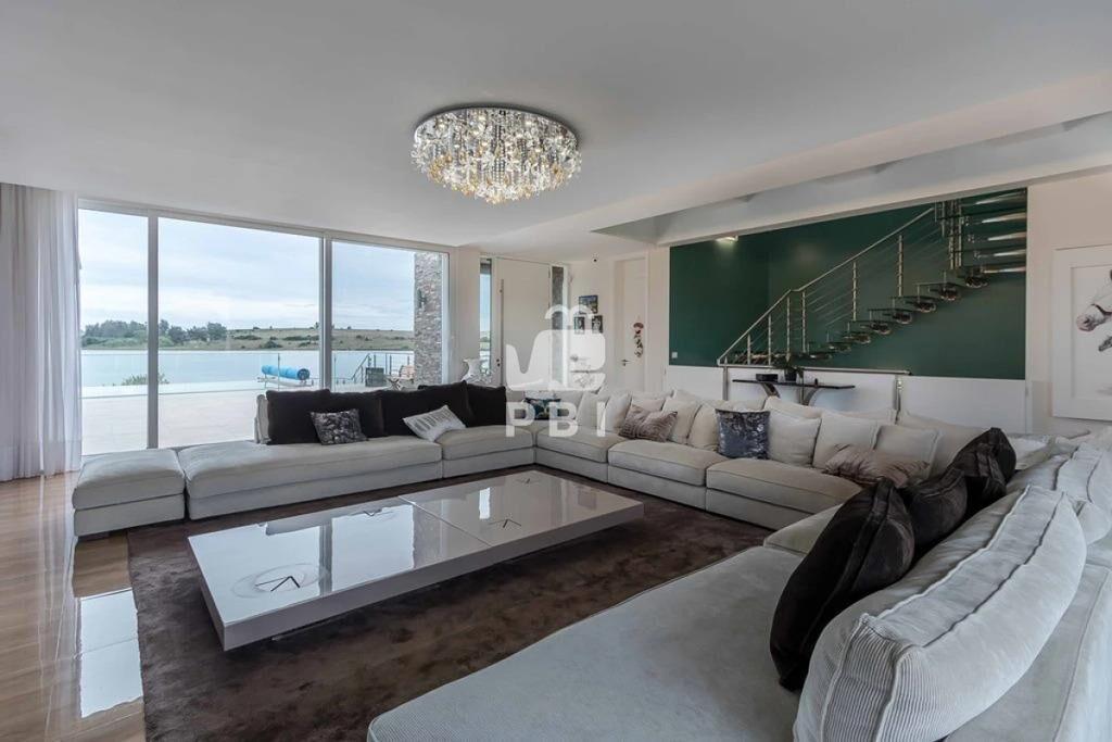 Venta de Chacra 6 DORMITORIOS en Laguna del Punta