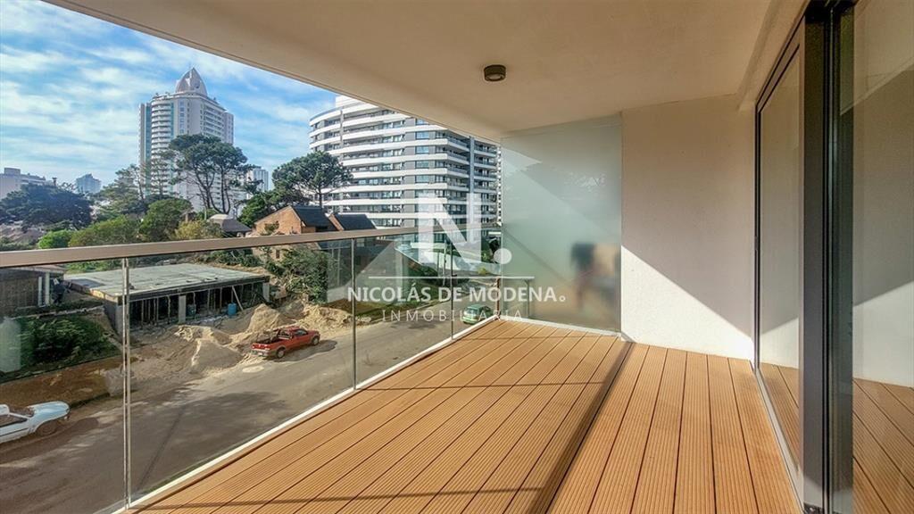 Apartamento de 2 dormitorios en venta en Punta