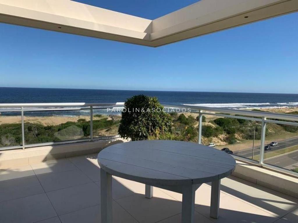 Apartamento en venta de 3 dormitorios en Terrazas