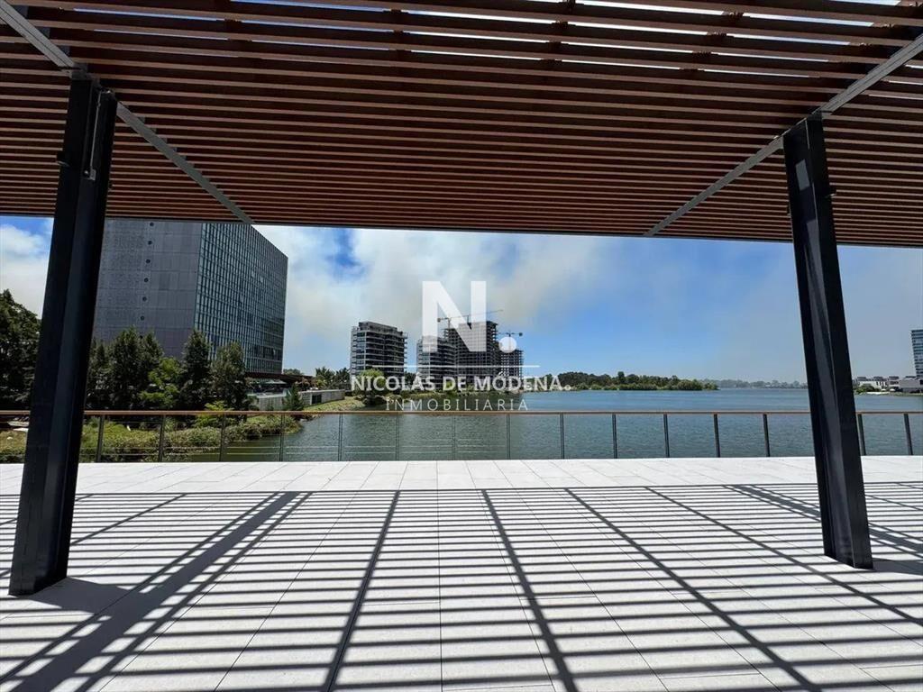 Apartamento de 3 Dormitorios con vista al Lago en VENTA. Ba