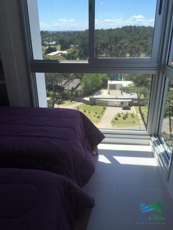 ALQUILER ANUAL, TORRE CON SERVICIOS, 1 DORMITORIO, PUNTA DE