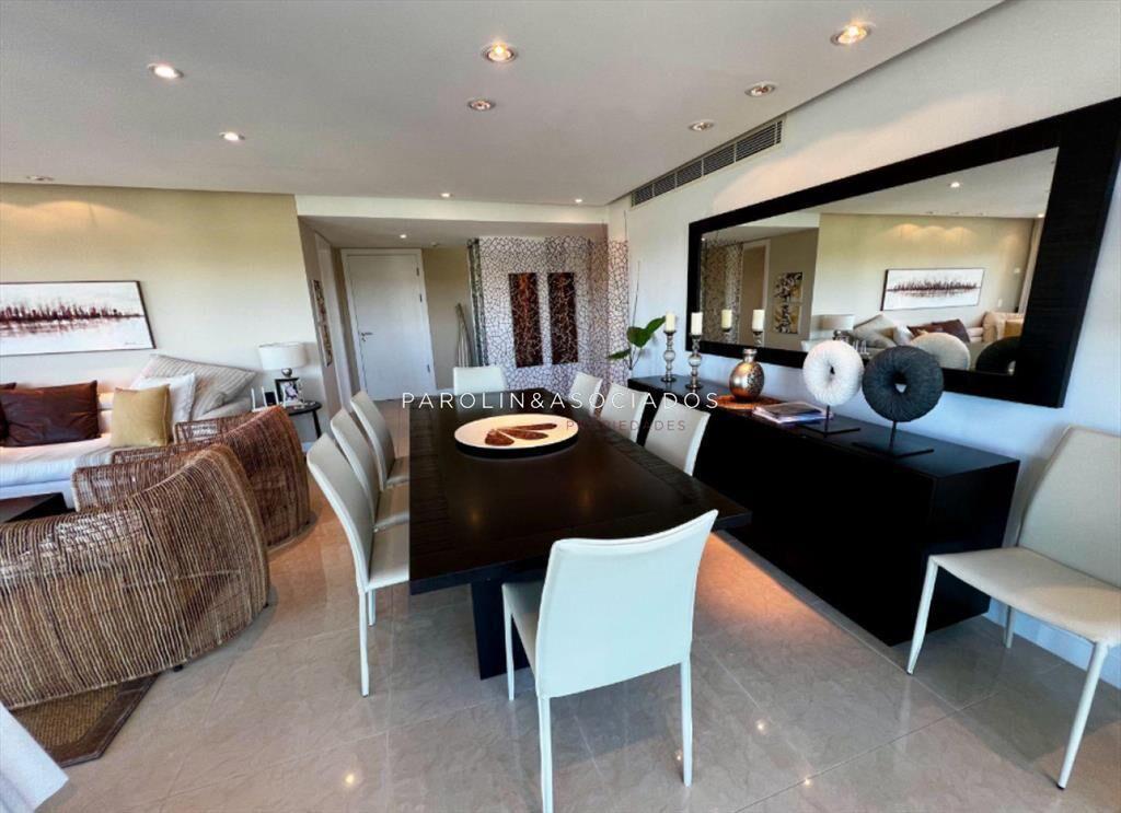 Apartamento en venta de 2 dormitorios y en torre