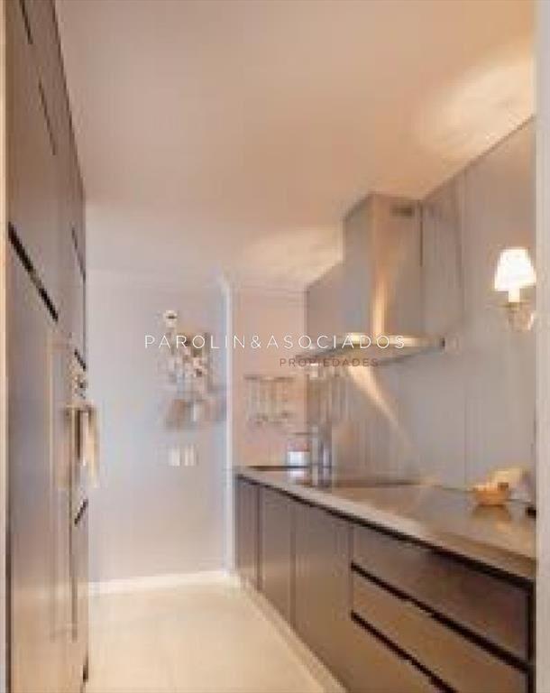 Hermoso apartamento en venta en piso alto en Yoo,