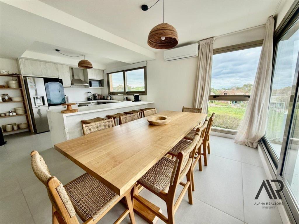 Apartamento en venta c/ cochera en Manantiales