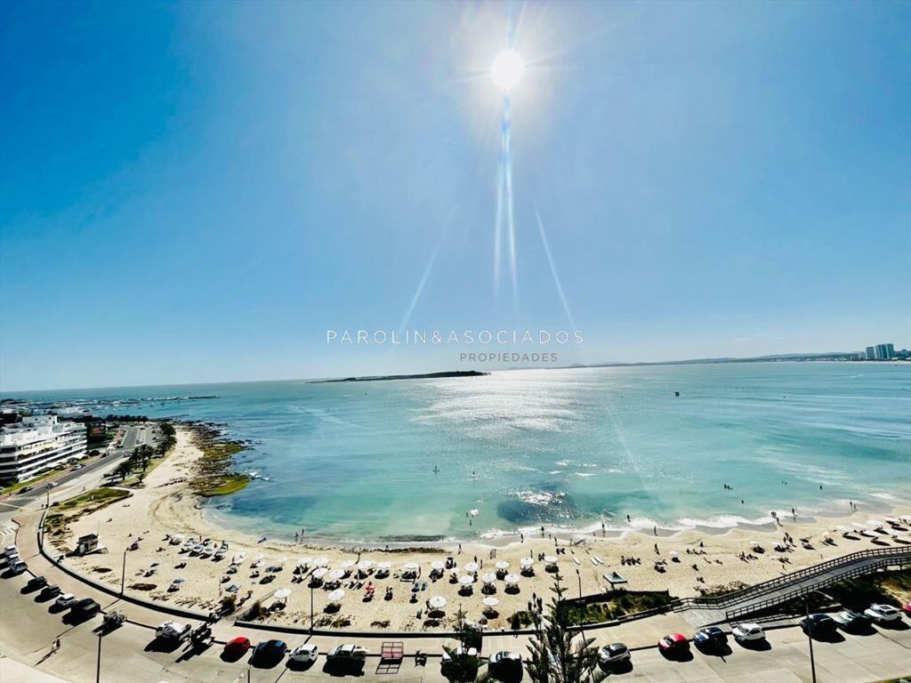 Departamento en Venta de 3 Dormitorios Playa del