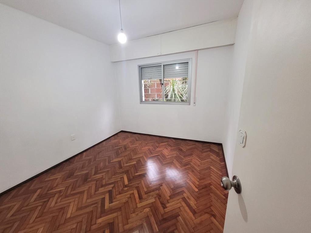 Apartamento, planta baja, 3 dormitorios, La Blanqueada