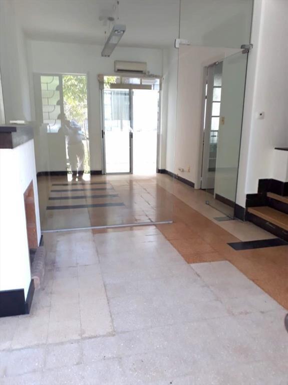 A PASOS DE SOCA Y GESTIDO! CASA DE DOS PLANTAS, GARAGE Y PA
