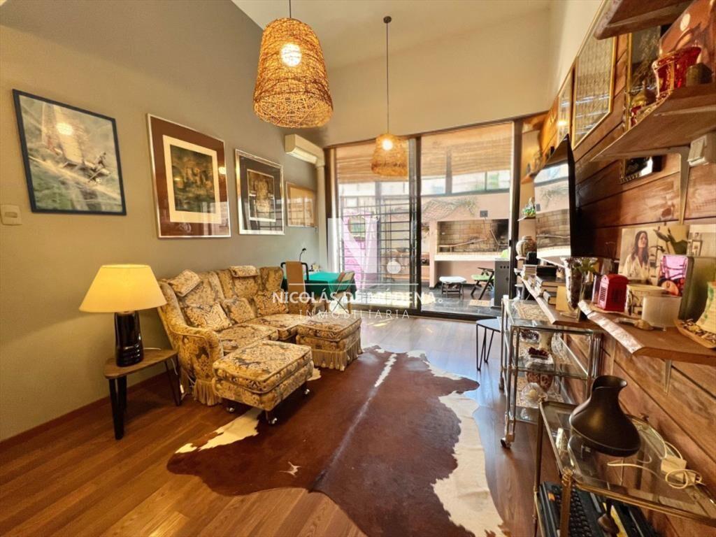 Casa en Venta de 2 Dormitorios Con Cochera En
