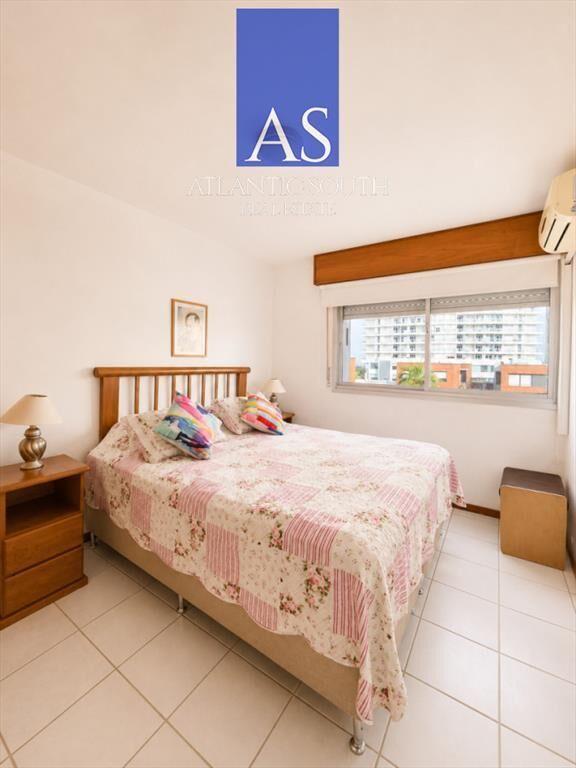 Apartamento de 2 Dormitorios terraza cochera del