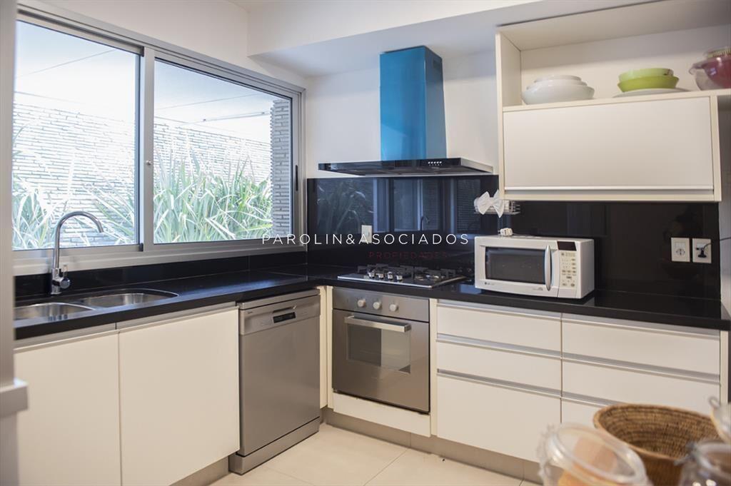 Apartamento en venta de 2 dormitorio edificio Brava 28, Pun