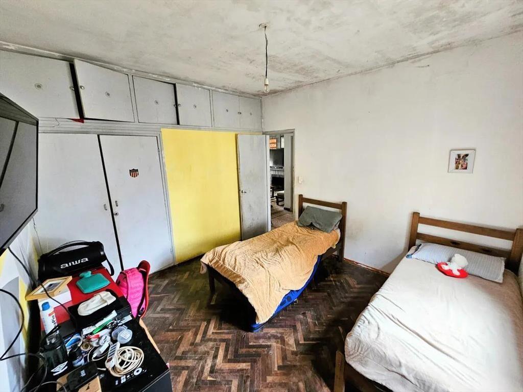 Apartamento en venta 2 dormitorios patio y cochera villa es