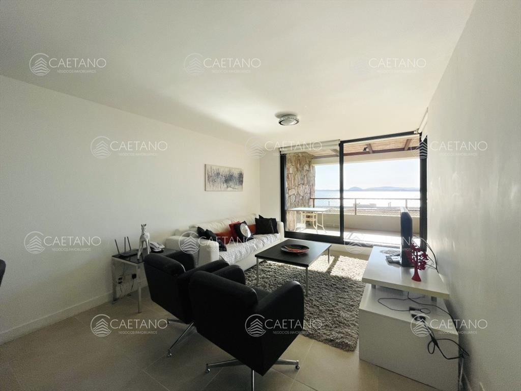 Venta apartamento 2 dormitorios. Punta Ballena,